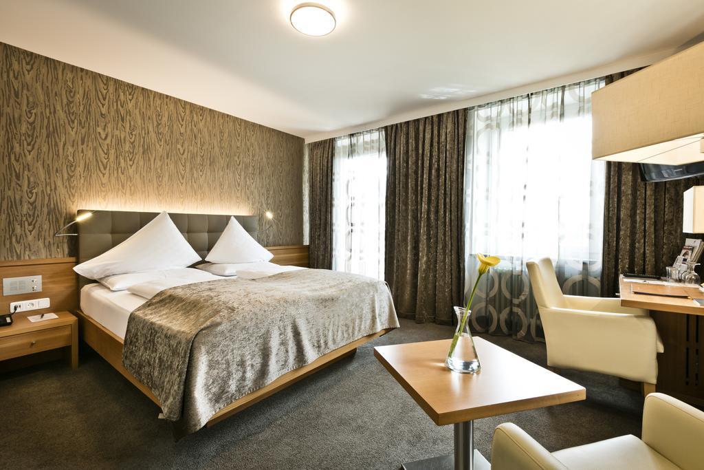Stadthotel Goldenes Schiff Bad Ischl Eksteriør bilde