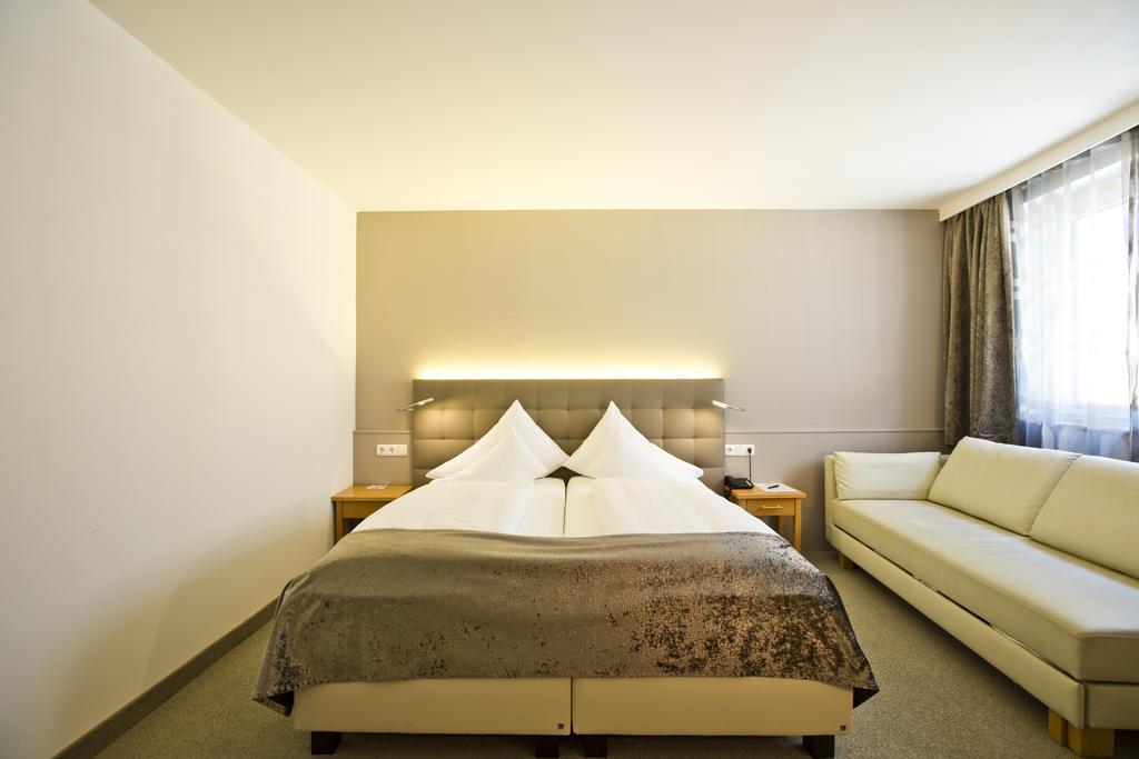 Stadthotel Goldenes Schiff Bad Ischl Eksteriør bilde
